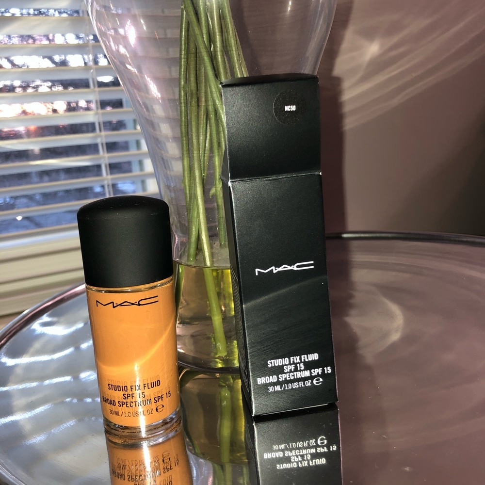 MAC Cosmetics Studio Fix Fluid SPF 15 NC50